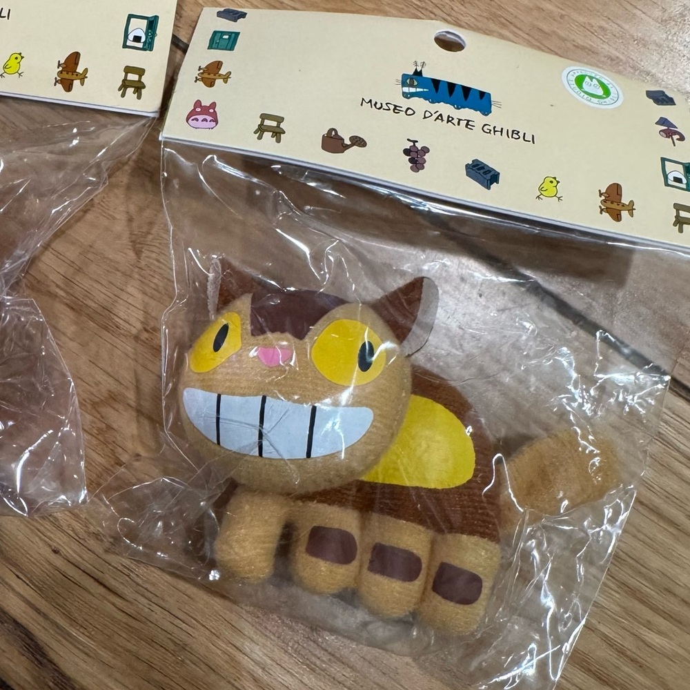 Studio Ghibli Museum Exclusive Catbus Magnet NWT Japan Limited Neighbor Totoro